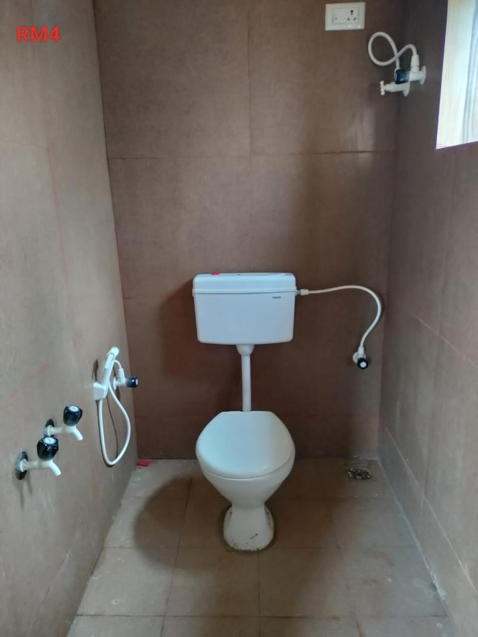 גוקרנה Riverstone Riverfront Stay חדר תמונה