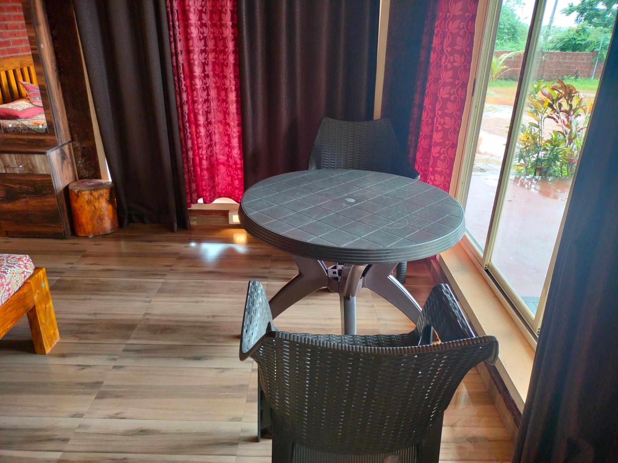 גוקרנה Riverstone Riverfront Stay מראה חיצוני תמונה